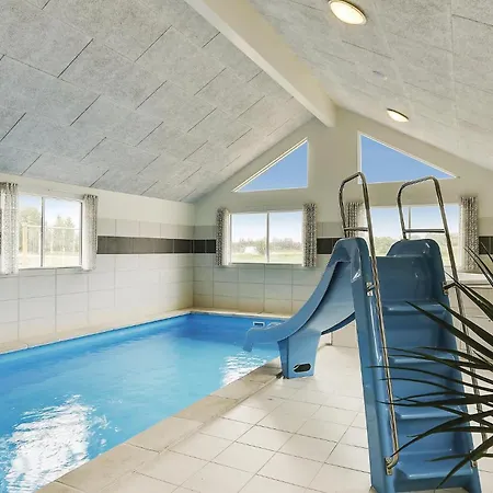 Beautiful In With Indoor Swimming Pool *