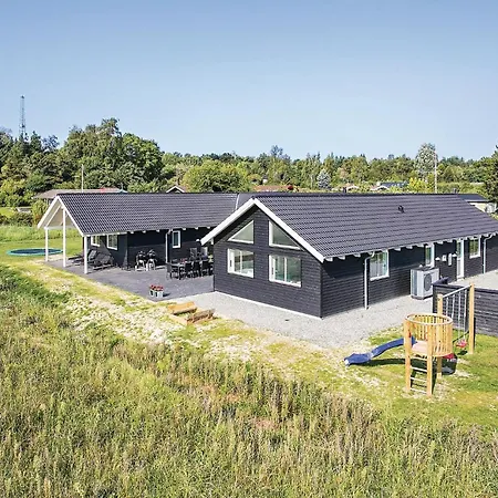 Semesterbostad Beautiful In With Indoor Swimming Pool Vejby